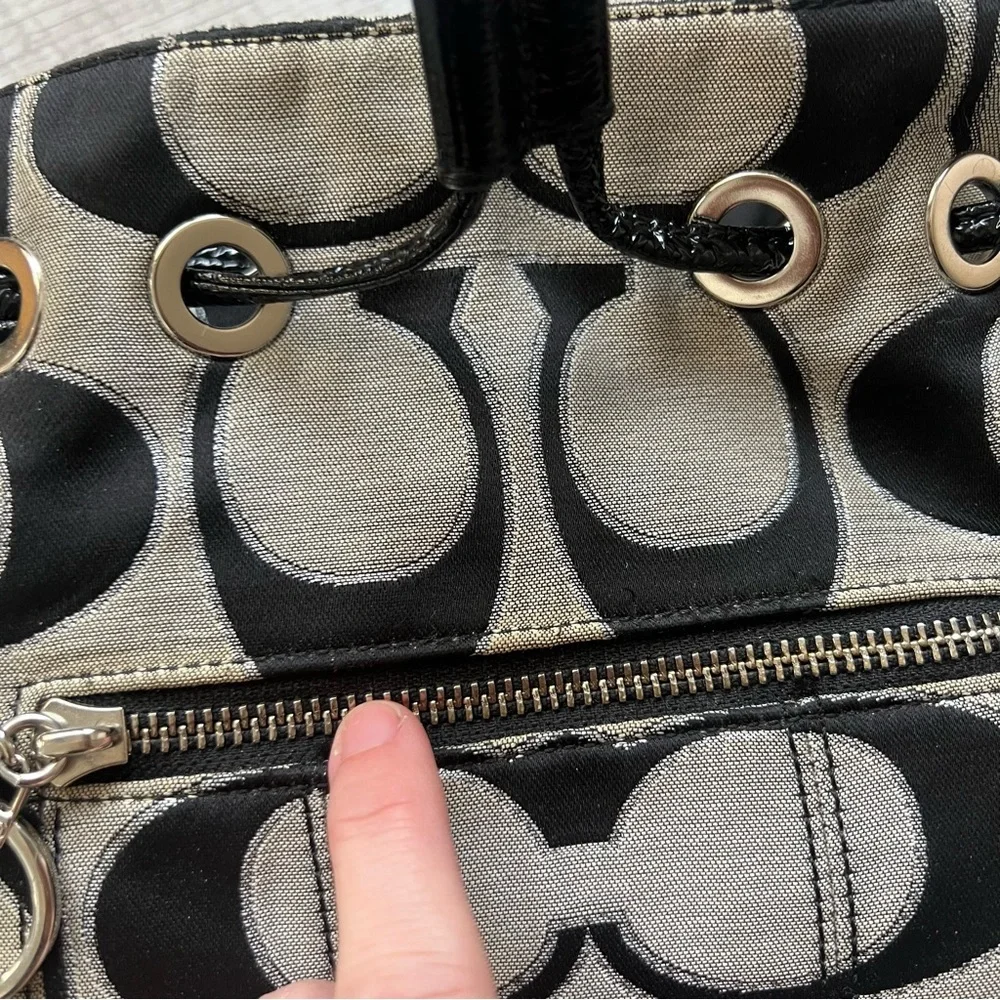 Coach Poppy Metallic Cinch Bucket Bag Black Gray Shoulder Crossbody Bag 17930